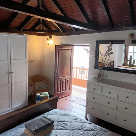 Unique Canarian 1700s - Casa Salvia Las Aguas - Ocean & Natural Pools 150m - Whole Gated House * San Juan de la Rambla