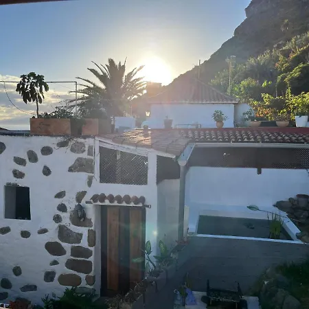 Casa de Férias Unique Canarian 1700s - Casa Salvia Las Aguas - Ocean & Natural Pools 150m - Whole Gated House San Juan de la Rambla